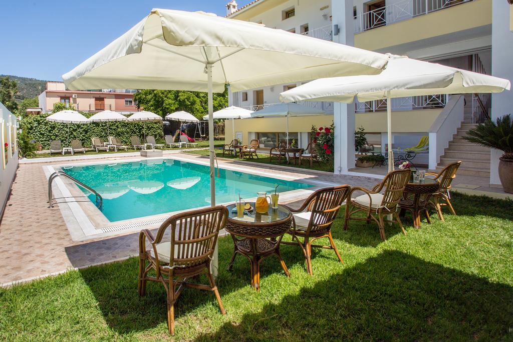 Ritsa Studios Skiathos stad Exteriör bild
